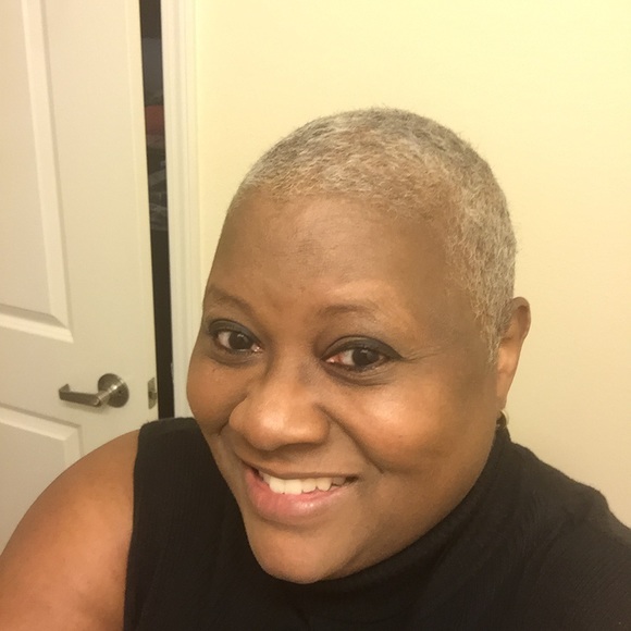 Meet your Posher, Debi - Picture 1 of 1